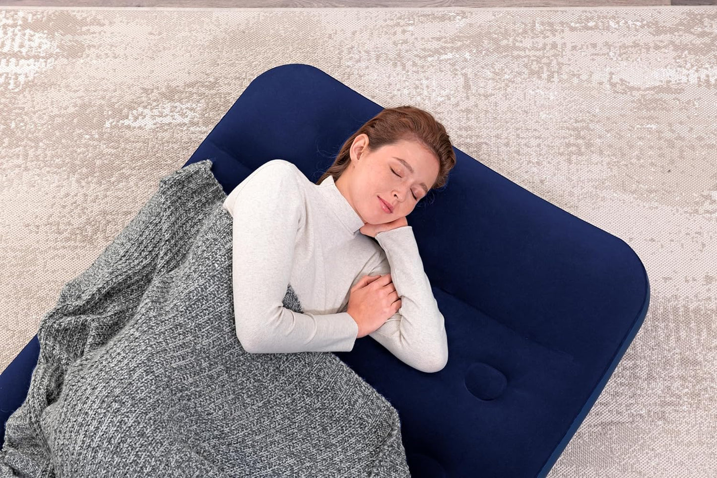 Bestway 74" x 39" x 11"/1.88m x 99cm x 28cm Air Mattress Twin Built-in Foot Pump