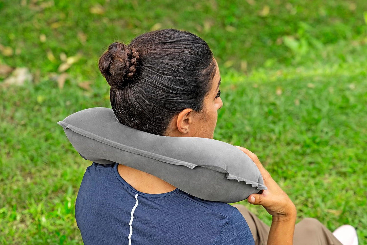 Bestway 14.5" x 9.5" x 4"/37cm x 24cm x 10cm Flocked Air Neck Rest