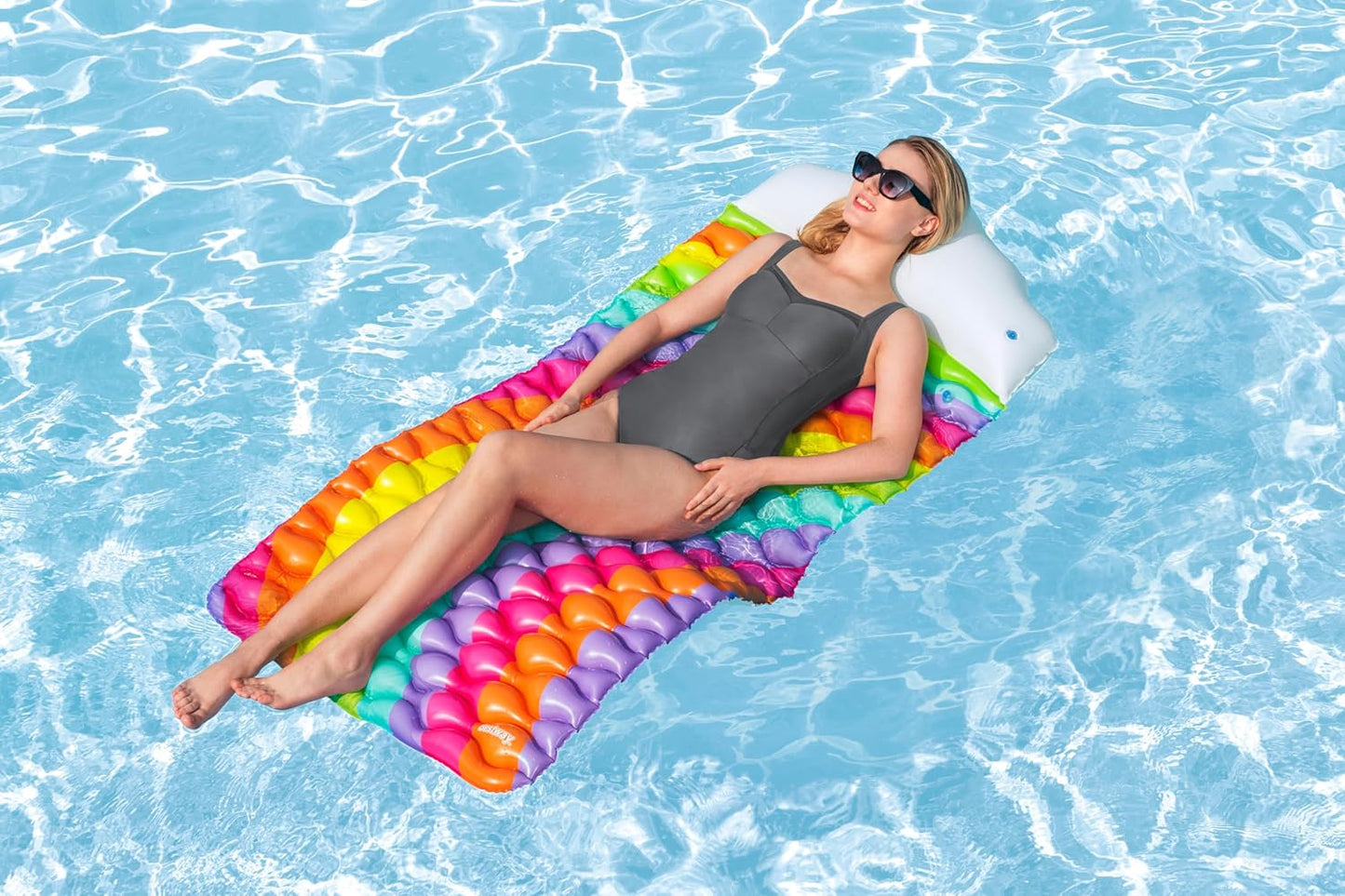 Bestway 7'1" x 31.5"/2.16m x 80cm Rainbow Dreams Floating Mat