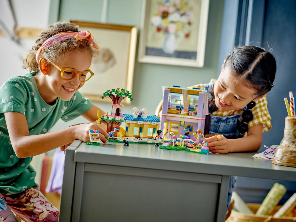 ليجو فريندز: مركز إنقاذ الكلاب – LEGO Friends Dog Rescue Center (41727)