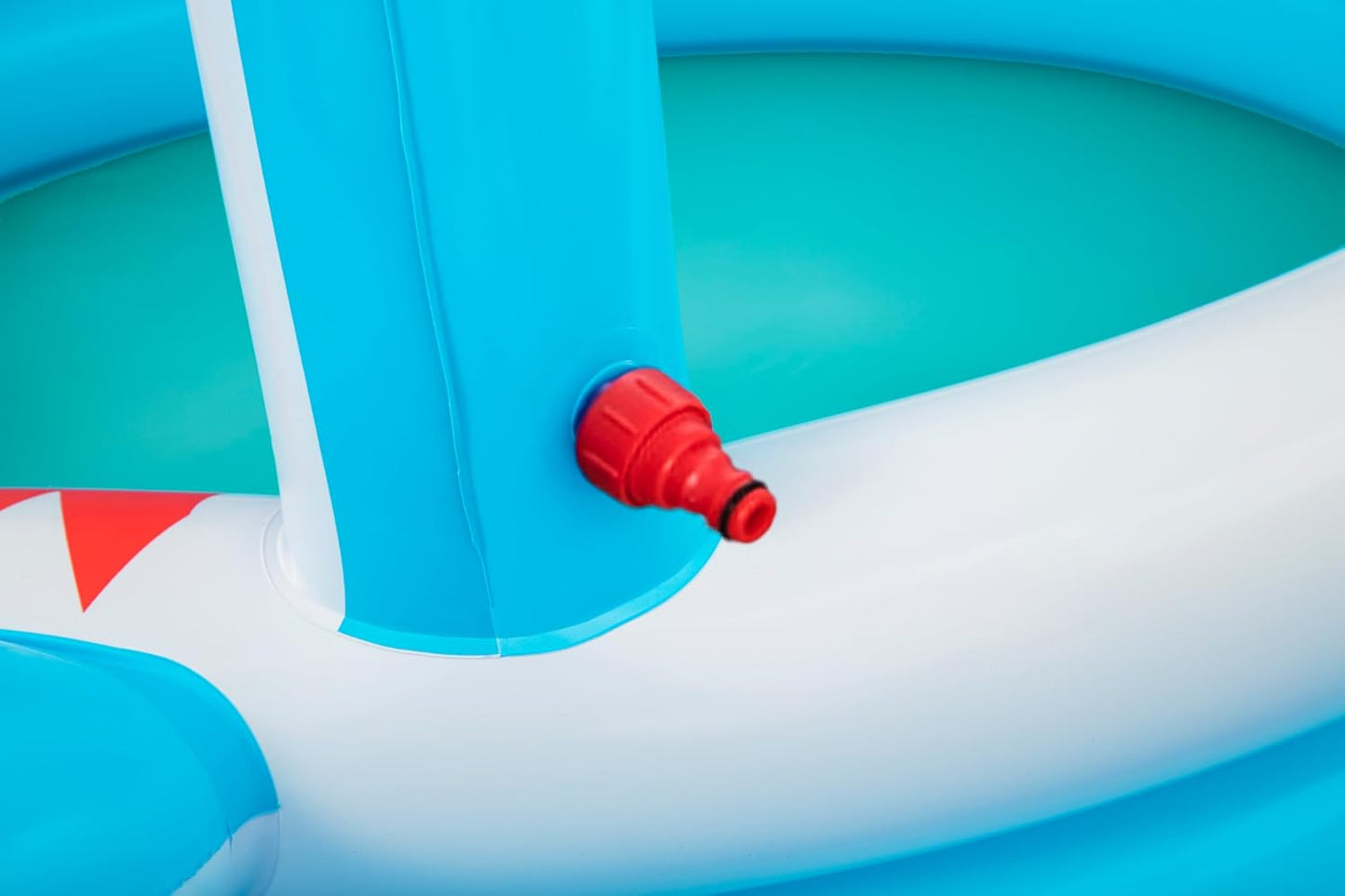 Bestway 64" x 50" x 36"/1.63m x 1.27m x 92cm Sharktastic Sprinkler Play Pool