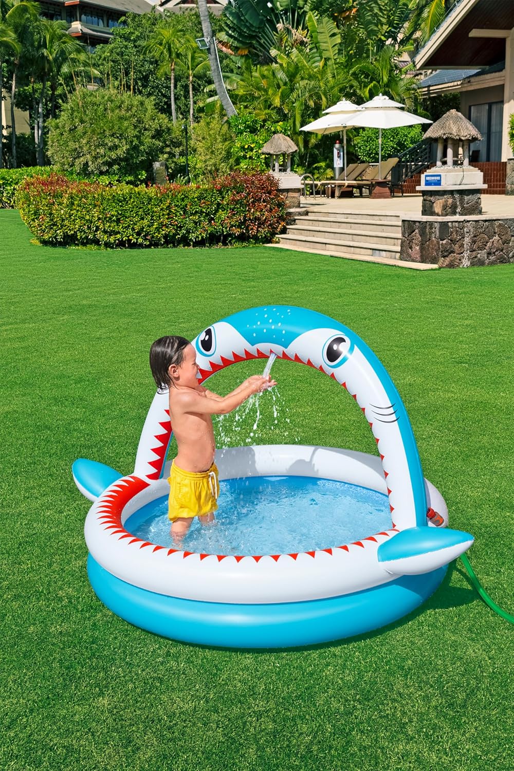 Bestway 64" x 50" x 36"/1.63m x 1.27m x 92cm Sharktastic Sprinkler Play Pool