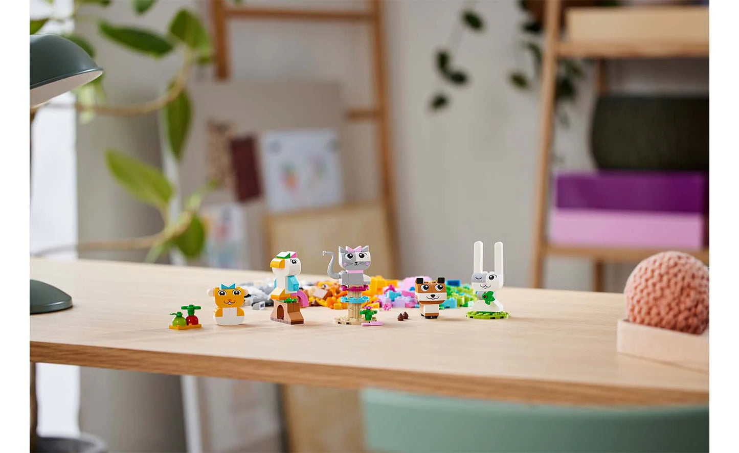 ليجو كلاسيك: الحيوانات الأليفة الإبداعية – LEGO Classic Creative Pets (11034)