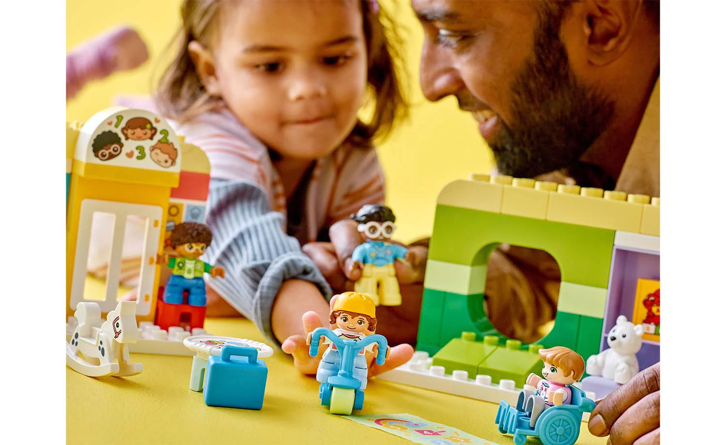 ليجو دوبلو: الحياة في الحضانة – LEGO DUPLO Life at The Day-Care Center (10992)