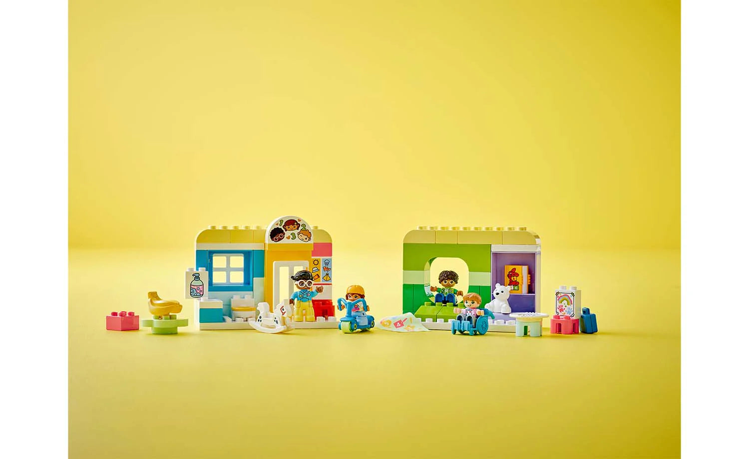 ليجو دوبلو: الحياة في الحضانة – LEGO DUPLO Life at The Day-Care Center (10992)